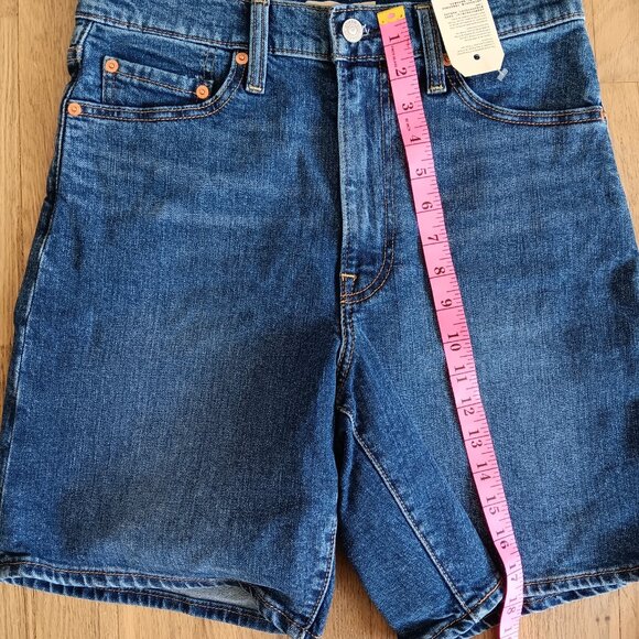 Levi's dark wash bermuda shorts BNWT - Picture 5 of 6